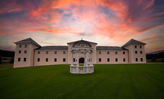 Chateau Sanov Sanov  Buitenkant foto